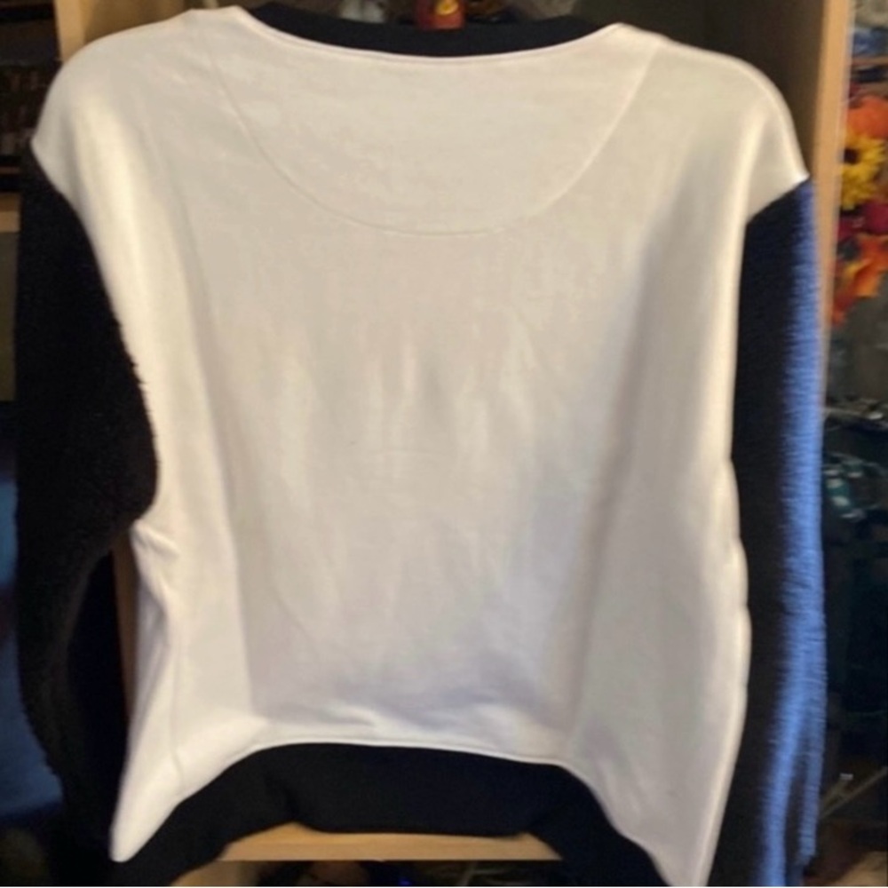 Teddy bear sleeve shirt - Picture 4 of 7